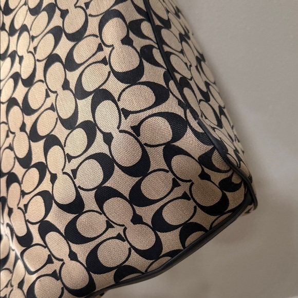 Coach Signature Canvas Zip Top Tote Black/Kahki Red Interior - Picture 8 of 14